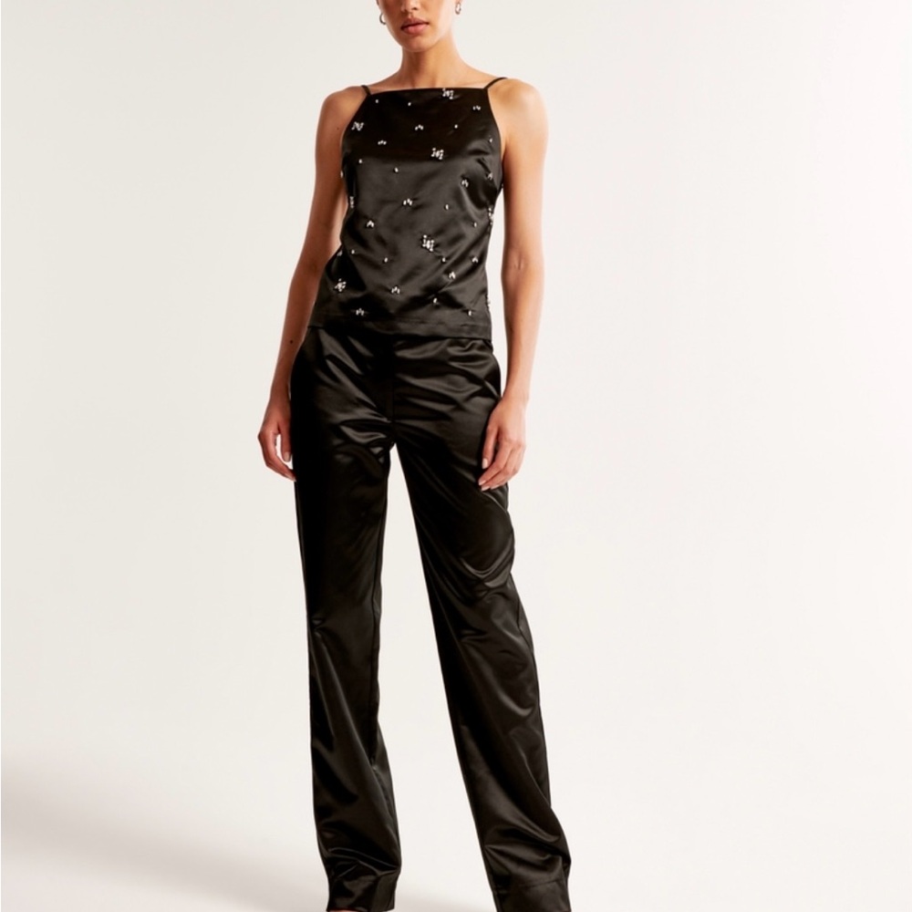 ABERCROMBIE High Rise Tailored Straight Satin
Pant